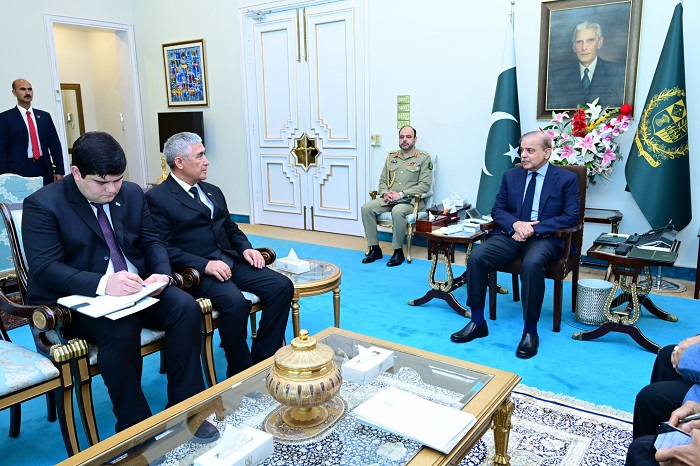 Türkmen diplomaty Pakistanyň Premýer-ministr bilen duşuşdy - 